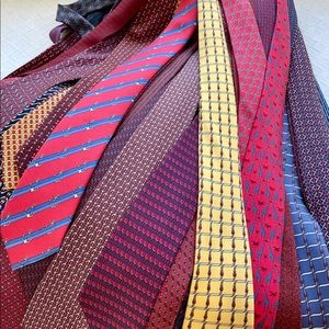 TEN HERMÈS TIES : GROUP of TEN PATTERNS